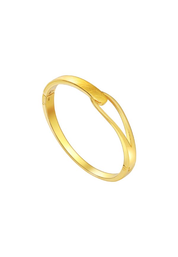 TOMEI Interlock Patterned Bangle, Yellow Gold 999 (5D) Online now