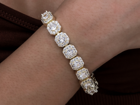 Clustered Tennis Bracelet in Yellow Gold- 8.5mm Online Hot Sale