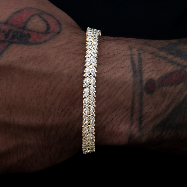 Iced Herringbone Bracelet in Yellow Gold- 7mm Supply