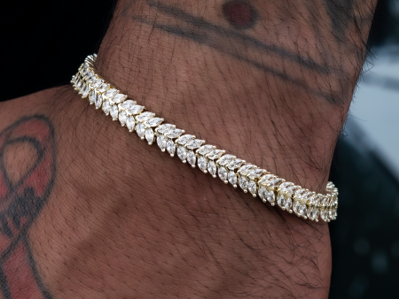 Iced Herringbone Bracelet in Yellow Gold- 7mm Supply